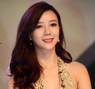 娱乐圈女的最新爆料明星,揭秘明星背后的惊人真相!
